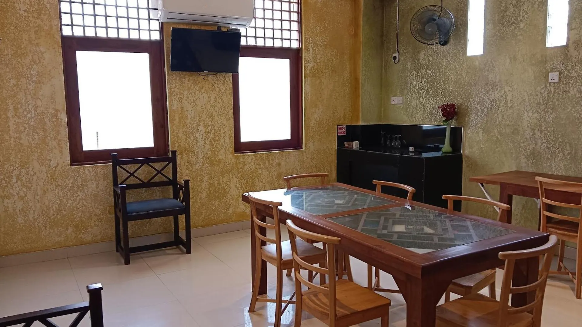 La Cozy Hotel & Restaurant Negombo Daluwekotuwa
