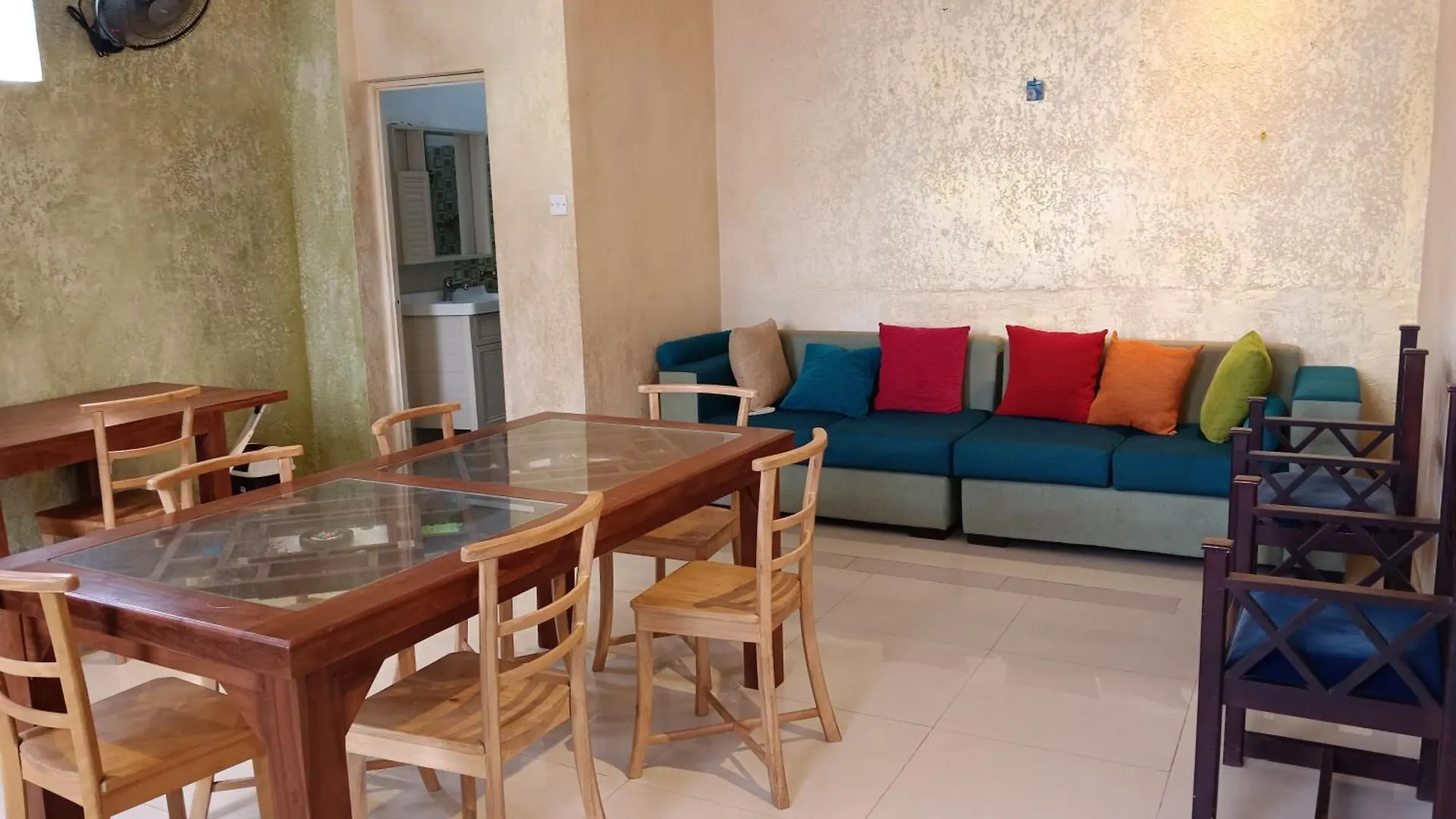 La Cozy Hotel & Restaurant Negombo Daluwekotuwa