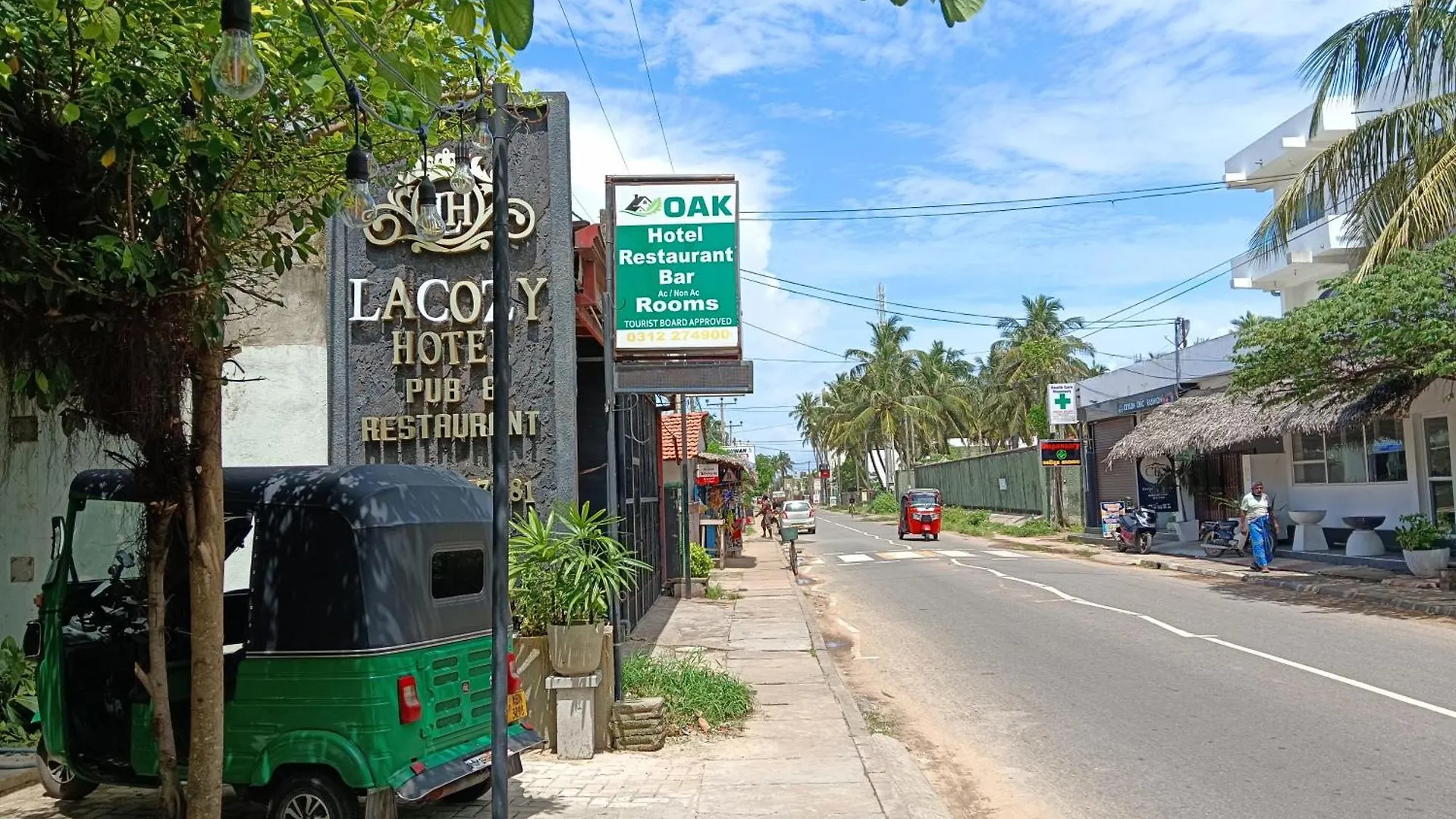 La Cozy Hotel & Restaurant Negombo Daluwekotuwa