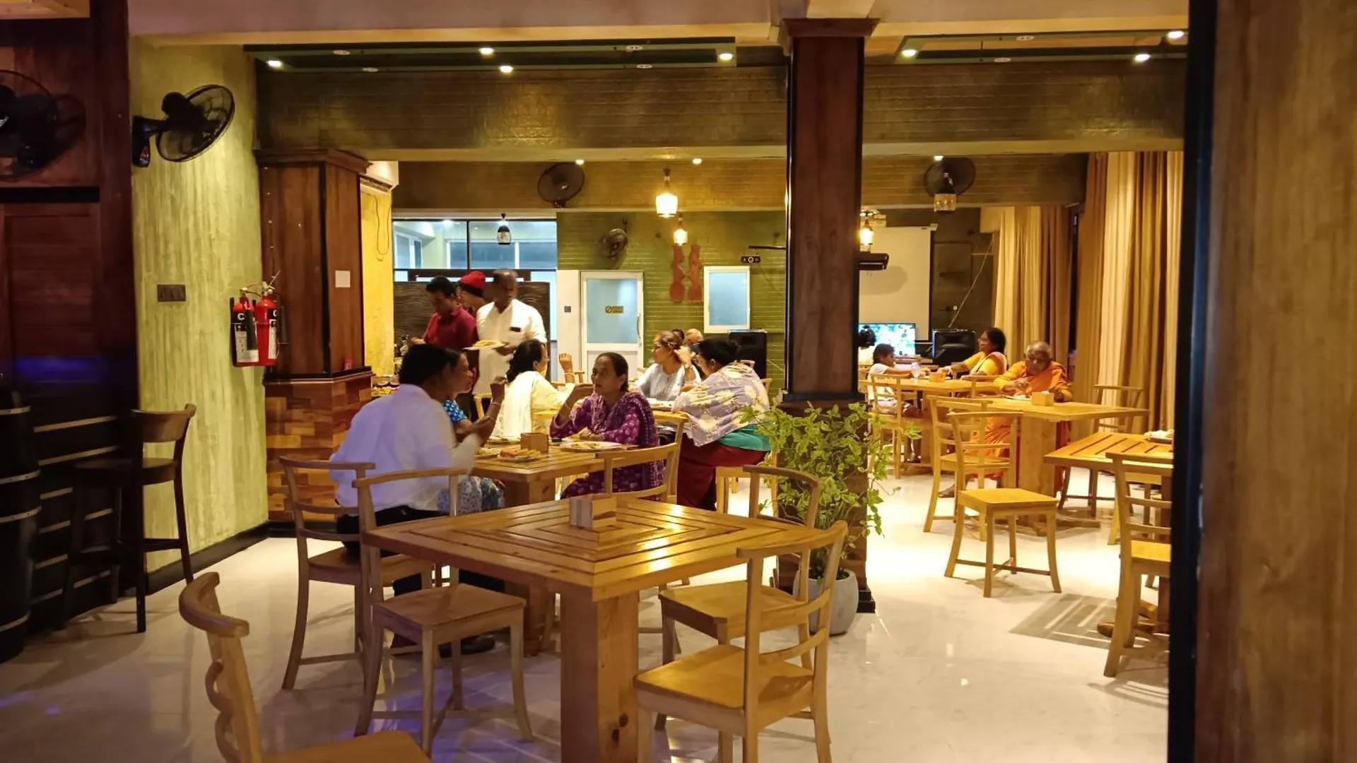 La Cozy Hotel & Restaurant Negombo Daluwekotuwa